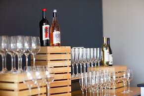 Hotel Indigo Everett - Waterfront Place by IHG