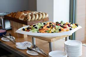 Hotel Indigo Everett - Waterfront Place by IHG