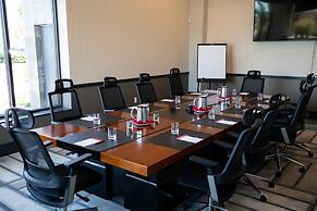 Hotel Indigo Everett - Waterfront Place by IHG