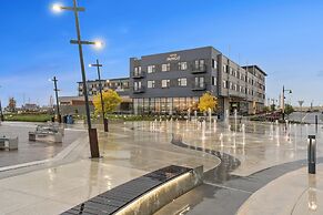 Hotel Indigo Everett - Waterfront Place by IHG