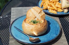 Hotel Indigo Everett - Waterfront Place by IHG