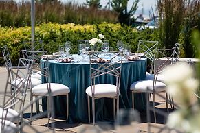 Hotel Indigo Everett - Waterfront Place by IHG