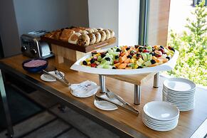 Hotel Indigo Everett - Waterfront Place by IHG