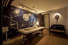 Ancient Hue Garden Houses