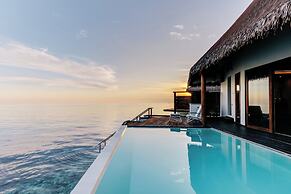 Cinnamon Velifushi Maldives