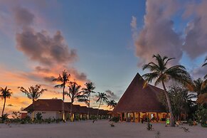 Cinnamon Velifushi Maldives