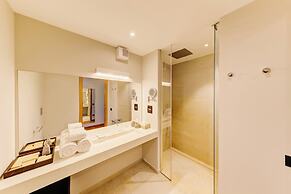 Cinnamon Velifushi Maldives