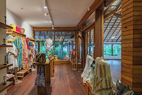 Cinnamon Velifushi Maldives