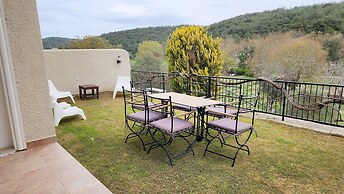 Otel Naturla Göl Evi