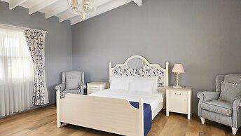 Otel Naturla Göl Evi