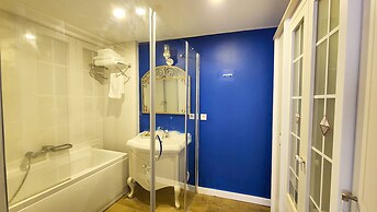 Otel Naturla Göl Evi