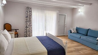 Otel Naturla Göl Evi