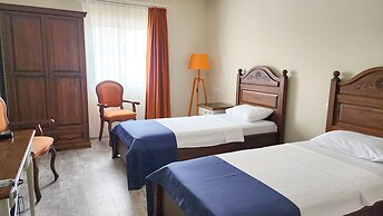 Otel Naturla Göl Evi