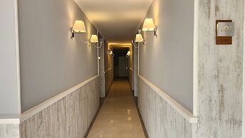 Otel Naturla Göl Evi