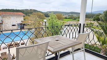 Otel Naturla Göl Evi