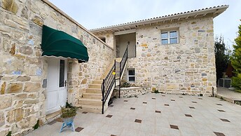 Otel Naturla Göl Evi