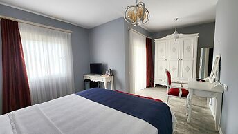 Otel Naturla Göl Evi