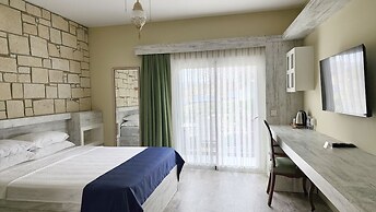 Otel Naturla Göl Evi