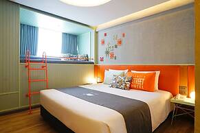 Samsen Street Hotel