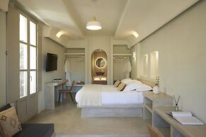 Danae Suites Santorini