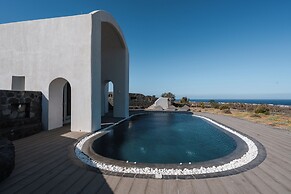 Danae Suites Santorini
