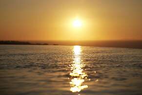 Danae Suites Santorini