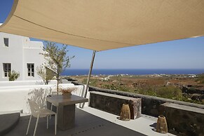 Danae Suites Santorini