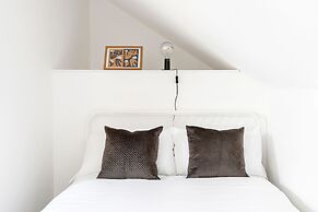 Stylish Apartment In Leafy Central Neighbourhood