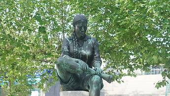 Hostel Monte Do Gozo