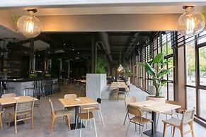 Hostel Monte Do Gozo