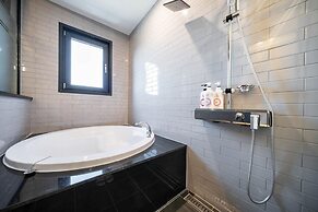 Pyeongtaek Hermes Hotel