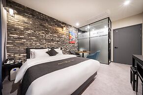 Pyeongtaek Hermes Hotel