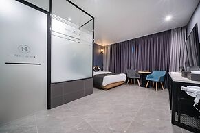 Pyeongtaek Hermes Hotel