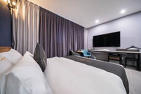 Pyeongtaek Hermes Hotel