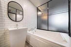 Pyeongtaek Hermes Hotel