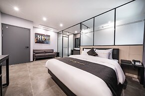 Pyeongtaek Hermes Hotel