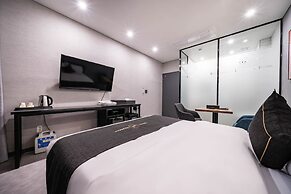 Pyeongtaek Hermes Hotel