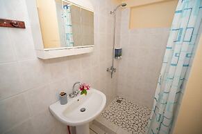 Bora Bora Holiday's Lodge and Villa