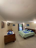 Bora Bora Holiday's Lodge and Villa