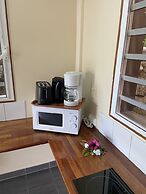 Bora Bora Holiday's Lodge and Villa