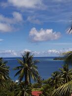 Bora Bora Holiday's Lodge and Villa