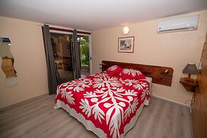 Bora Bora Holiday's Lodge and Villa