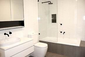 Peaceful 3 BDR in the Heart of Carlton