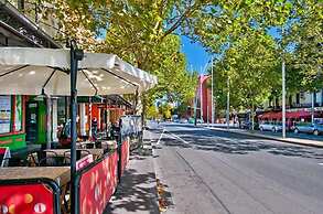 Peaceful 3 BDR in the Heart of Carlton