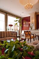 GoldOne Hotel & Suites