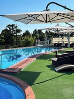 GoldOne Hotel & Suites