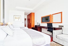 GoldOne Hotel & Suites