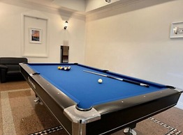 GoldOne Hotel & Suites