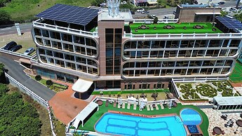 GoldOne Hotel & Suites