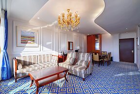 GoldOne Hotel & Suites